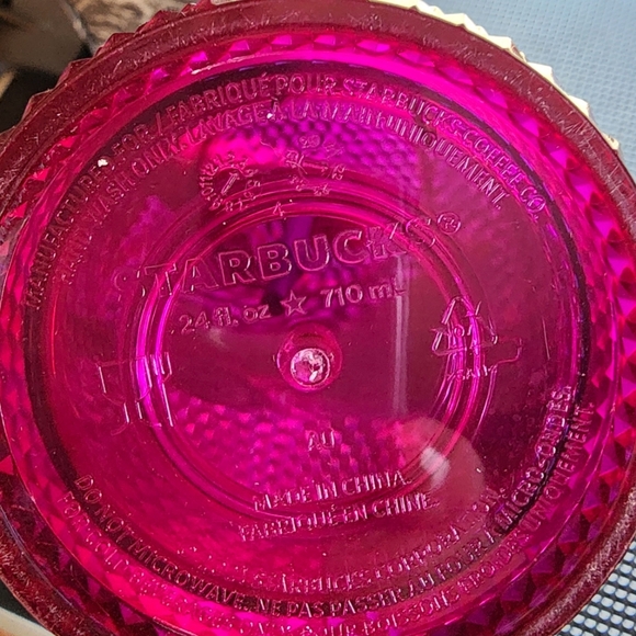 🍇Starbucks Fall 2022 BERRY BLING Studded Tumbler Venti 24oz, Starbucks - Picture 4 of 5